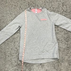 Youth Iviba Sweater in Gray with pink detail at the backs